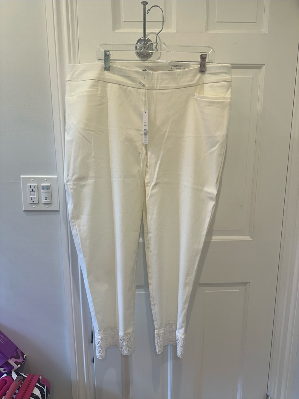 New Chicos White Jeans